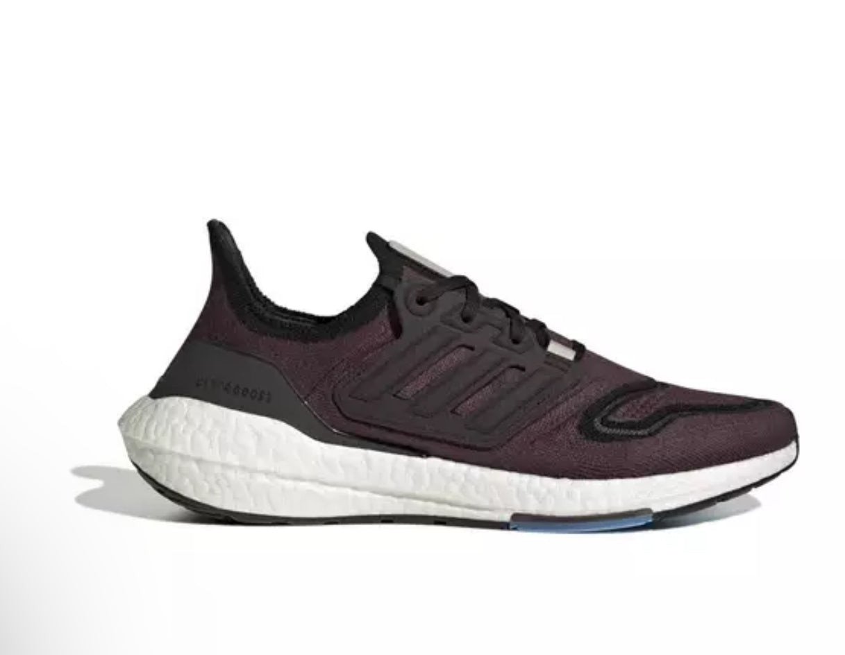 adidas Ultraboost 22